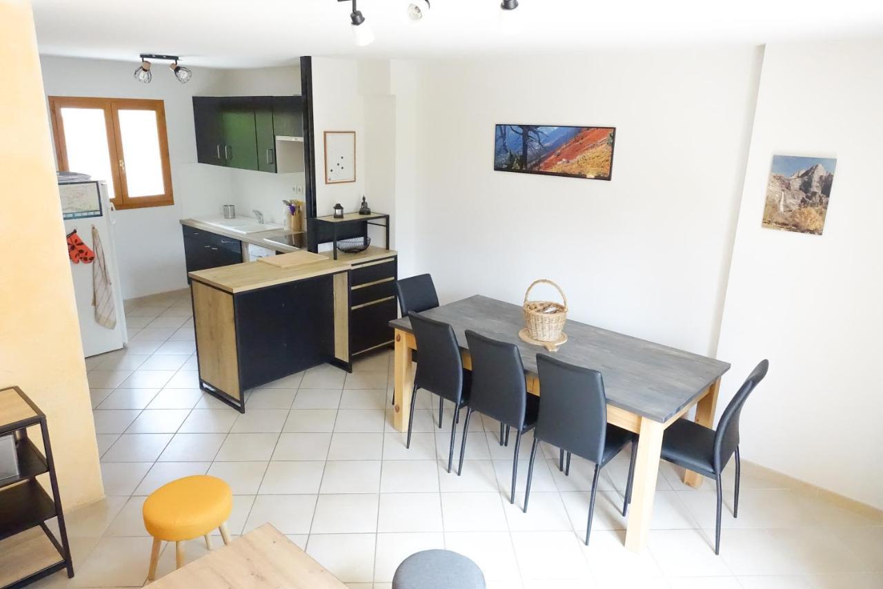 T3 Au Plan D'Eau D'Embrun Avec Garage Et Terrasse Apartment Екстериор снимка