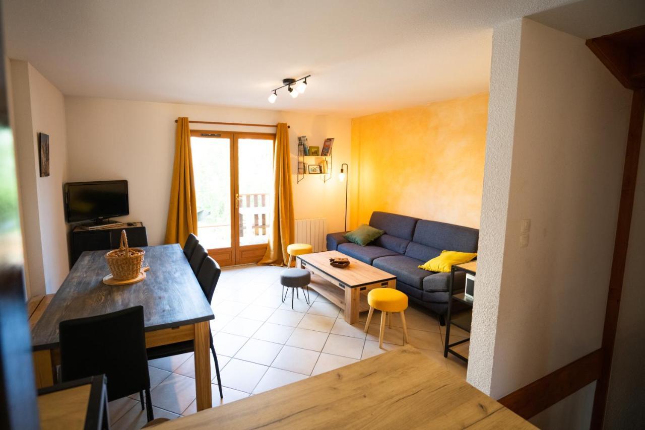 T3 Au Plan D'Eau D'Embrun Avec Garage Et Terrasse Apartment Екстериор снимка
