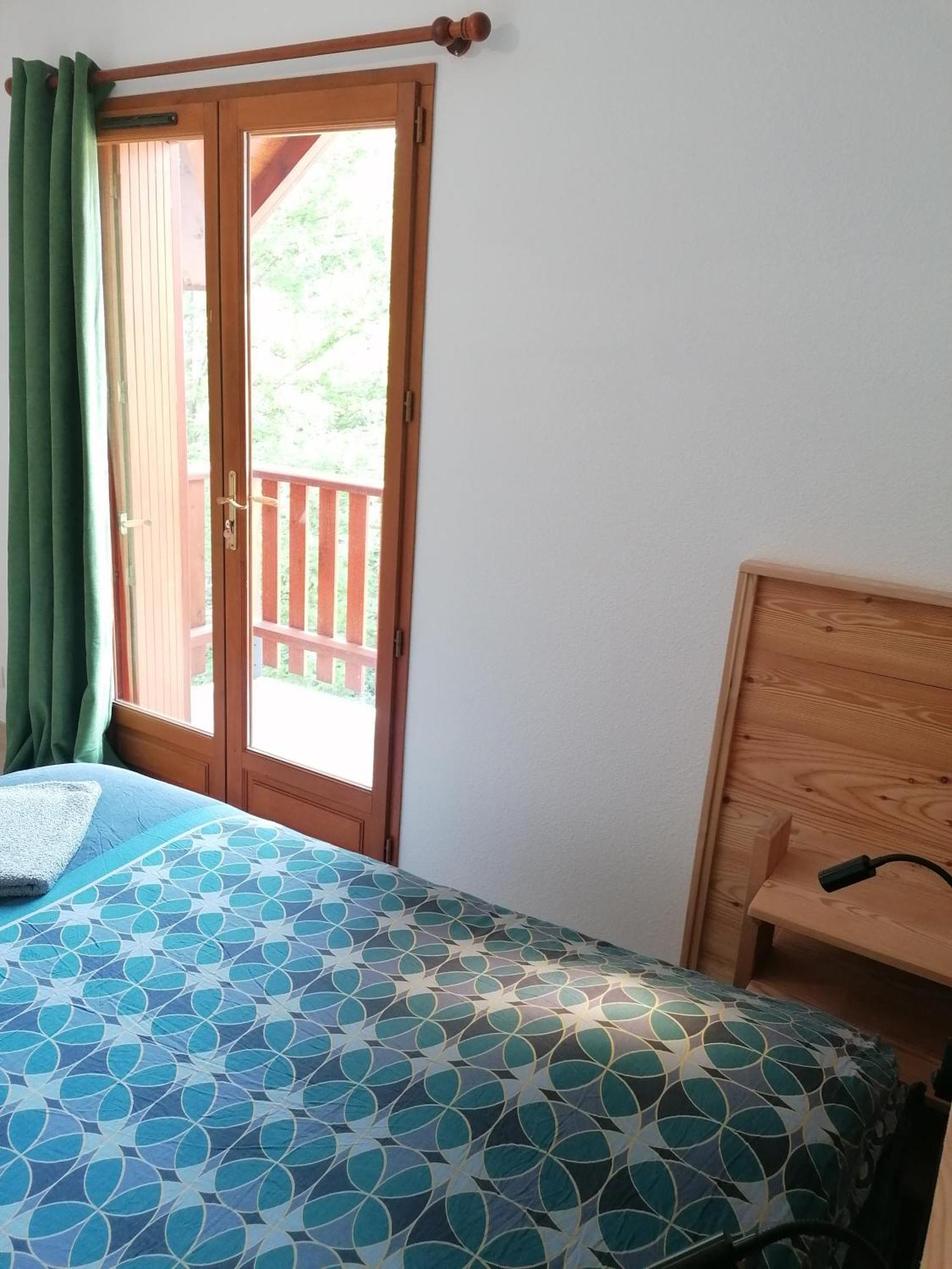 T3 Au Plan D'Eau D'Embrun Avec Garage Et Terrasse Apartment Стая снимка